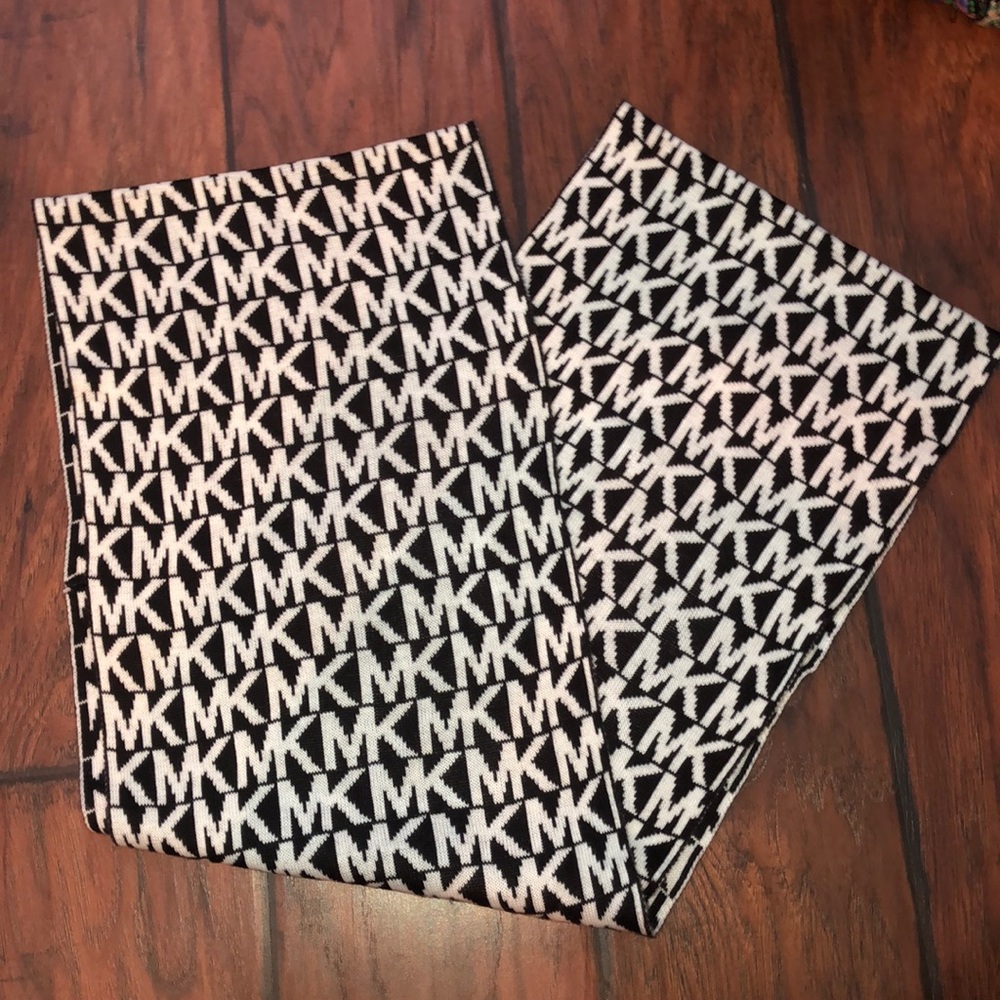 Michael Kors Scarf